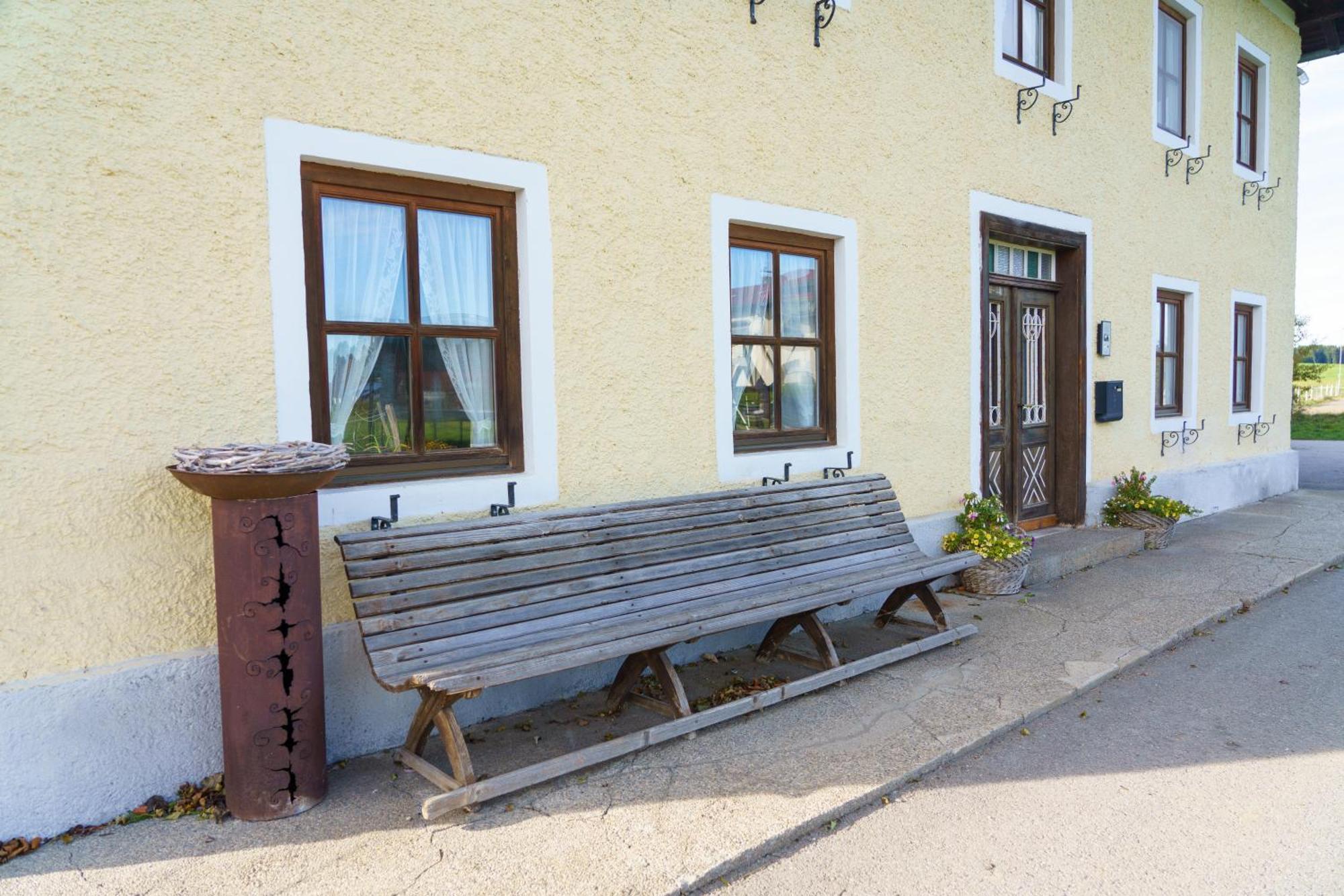 Private Farmhouse Escape - Ideal For Up To 8 Guests Seeham Dış mekan fotoğraf